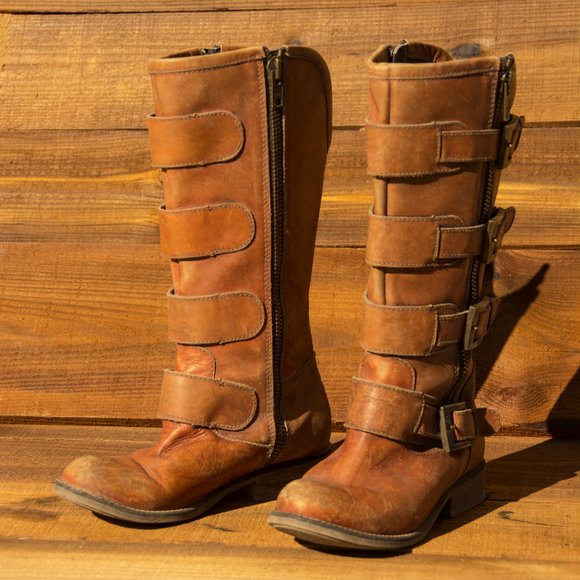 Distressed Cognac Straps and Zipper Boot by Corral 10 - Picture 3 of 9